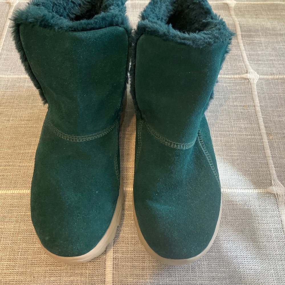 SKECHERS GOGA MAT BOOTIES